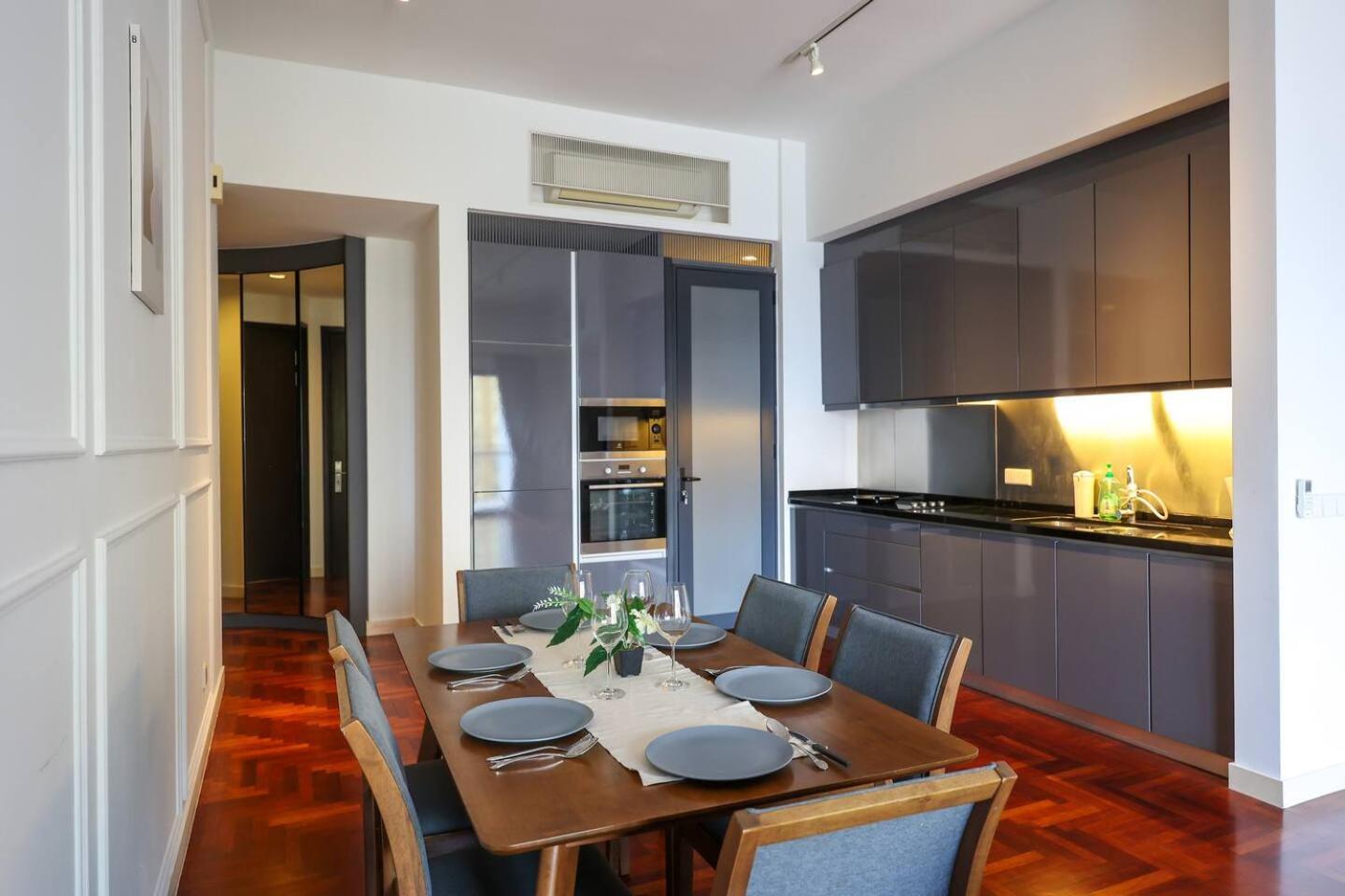 Appartamento The Mews Klcc Kuala Lumpur Esterno foto