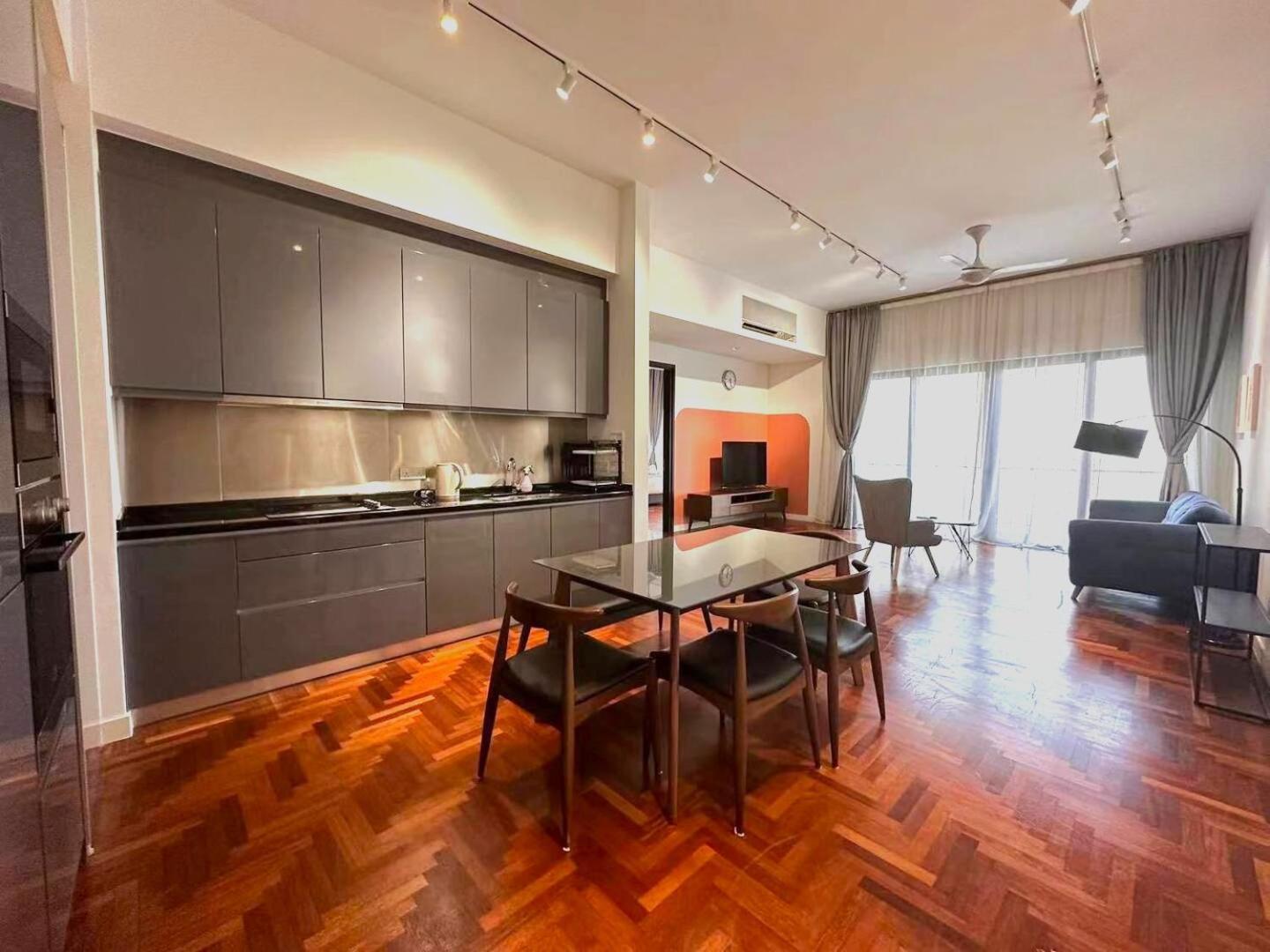 Appartamento The Mews Klcc Kuala Lumpur Esterno foto